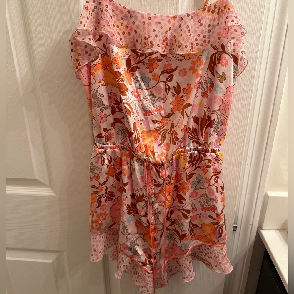 Very cute victoria secret pjs